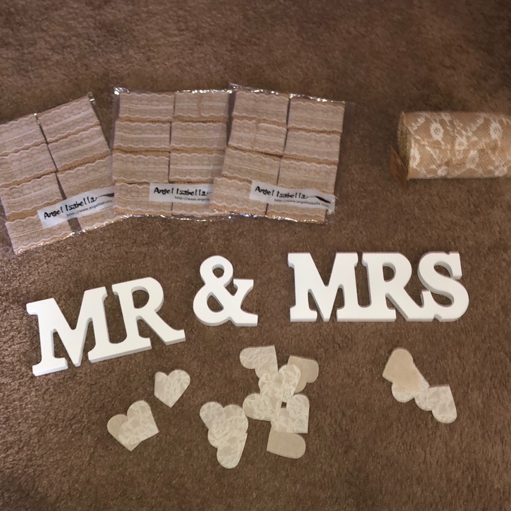 Rustic wedding decor